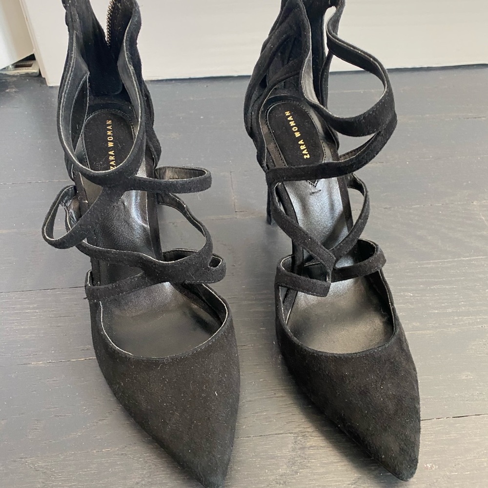 Zara size 37 black suede brand new pointy toe heels
